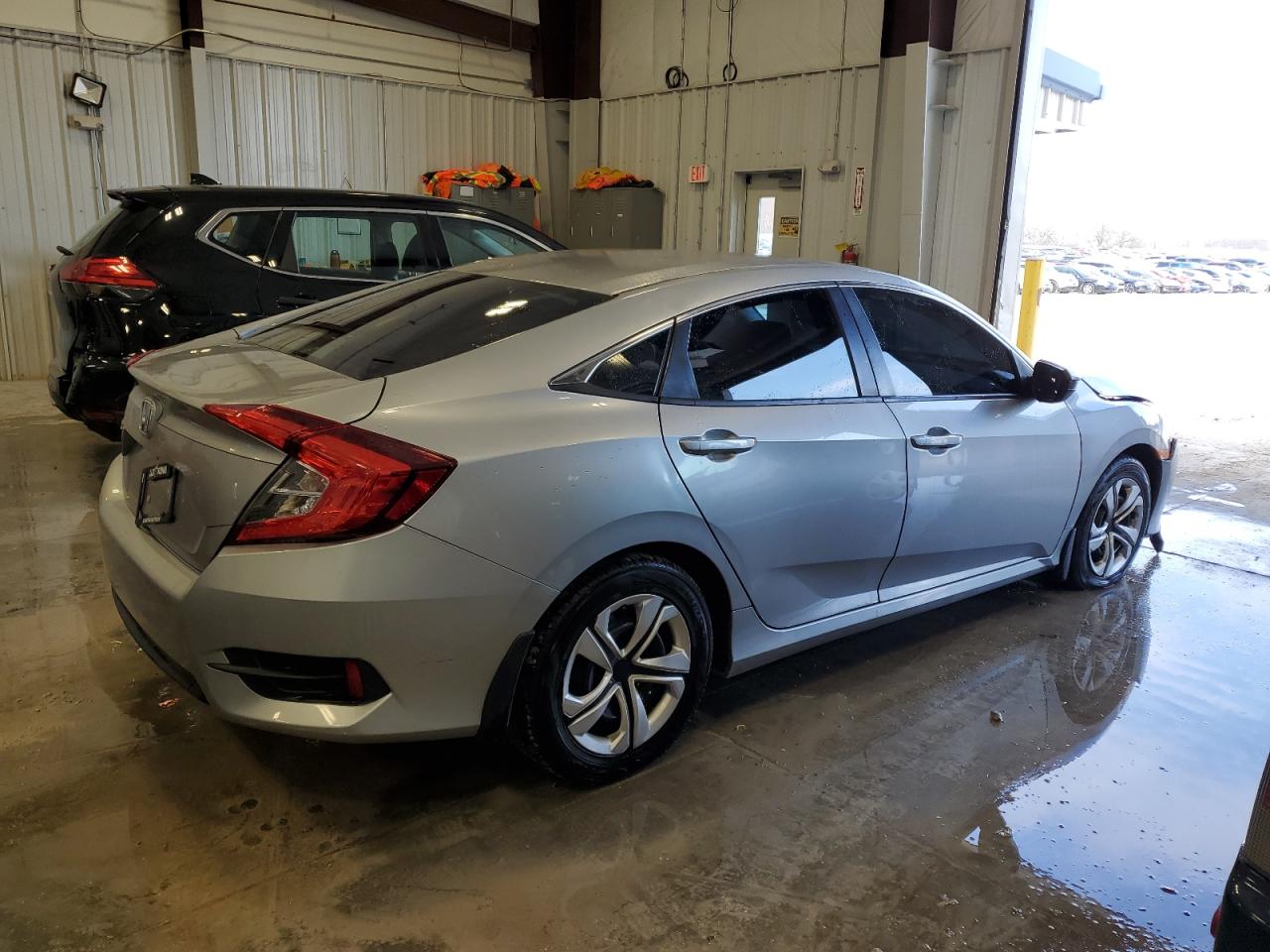 Photo 2 VIN: 19XFC2F55GE054959 - HONDA CIVIC 