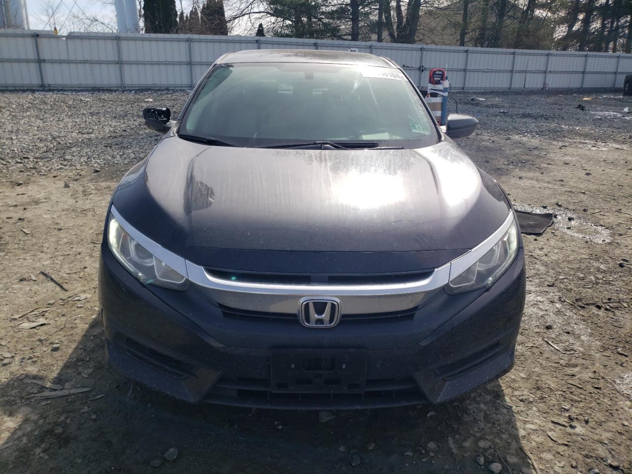 Photo 4 VIN: 19XFC2F55GE215729 - HONDA CIVIC 