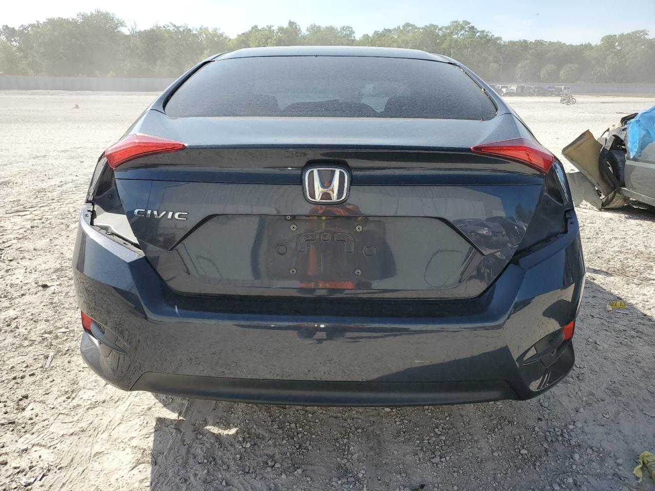 Photo 5 VIN: 19XFC2F55JE031902 - HONDA CIVIC 