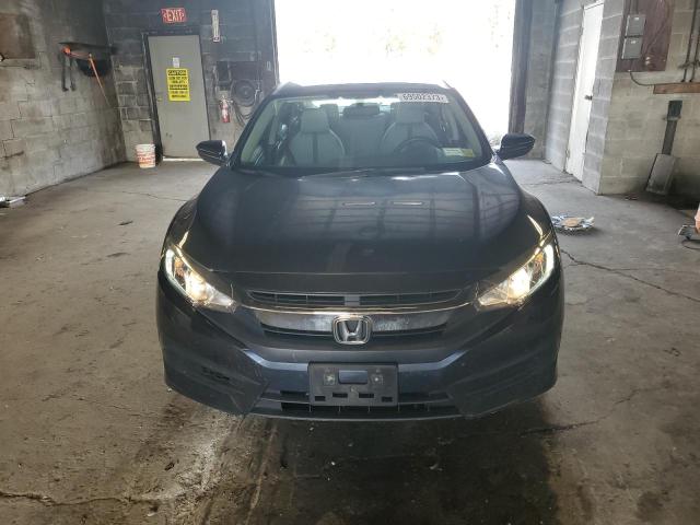 Photo 4 VIN: 19XFC2F55JE205192 - HONDA CIVIC 