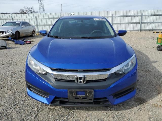 Photo 4 VIN: 19XFC2F56JE200180 - HONDA CIVIC LX 