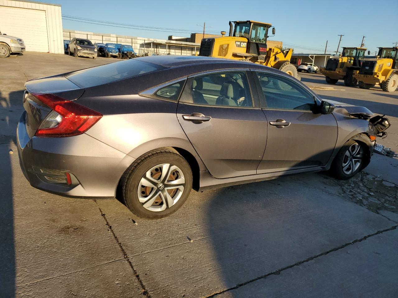 Photo 2 VIN: 19XFC2F57HE024489 - HONDA CIVIC 