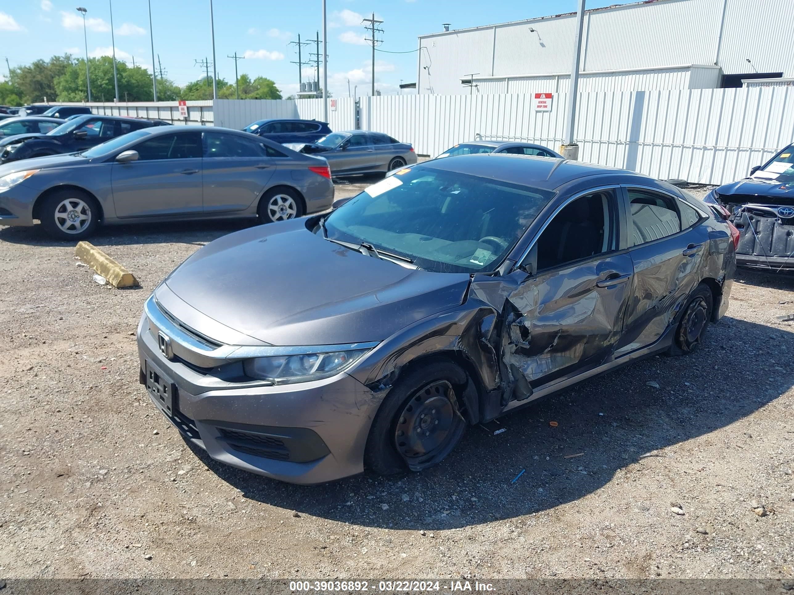 Photo 1 VIN: 19XFC2F57HE215846 - HONDA CIVIC 