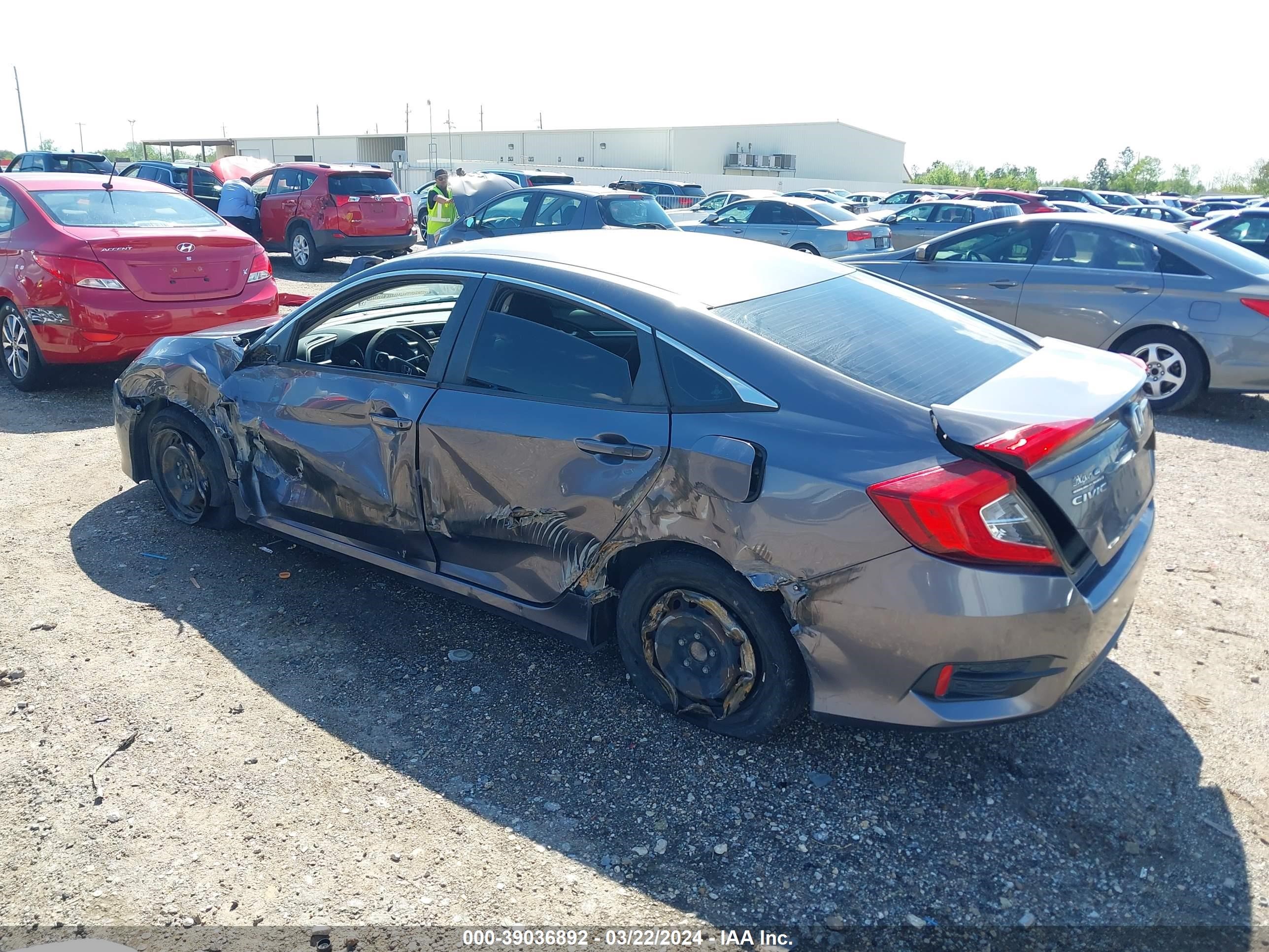 Photo 2 VIN: 19XFC2F57HE215846 - HONDA CIVIC 