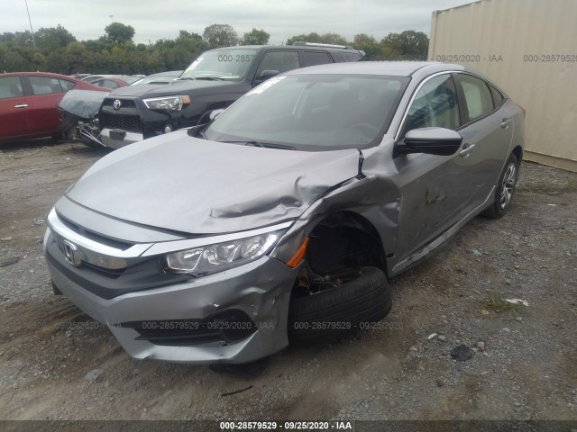 Photo 1 VIN: 19XFC2F57JE012171 - HONDA CIVIC SEDAN 