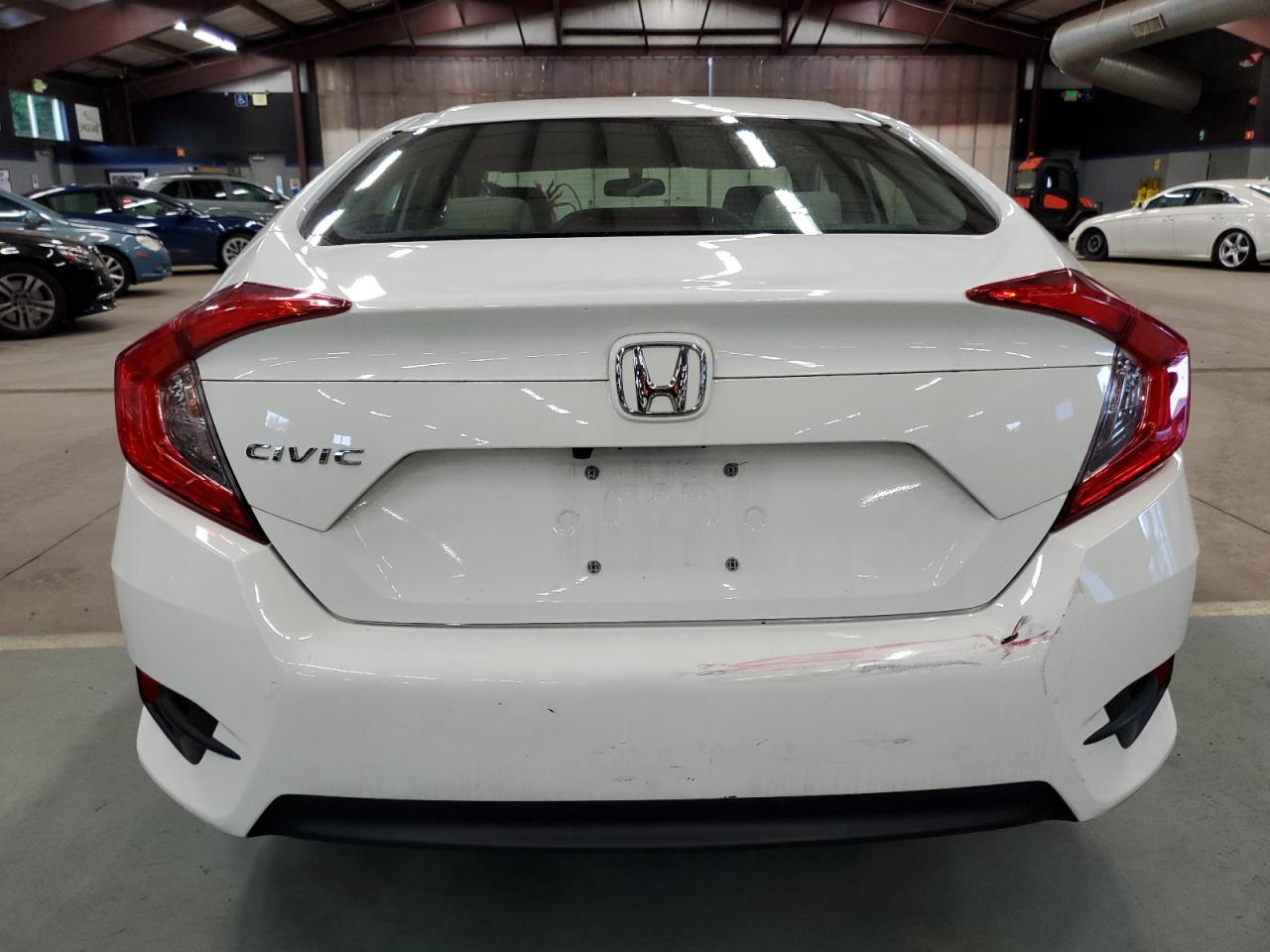 Photo 5 VIN: 19XFC2F57JE209485 - HONDA CIVIC 