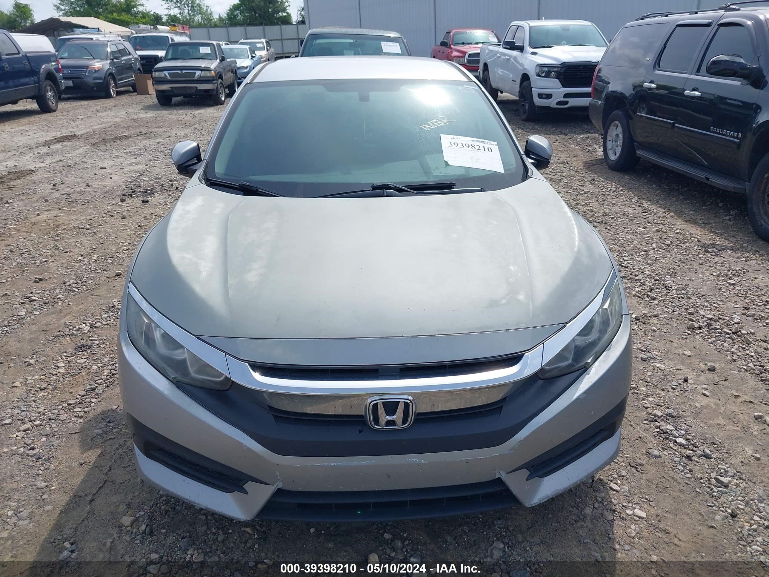 Photo 11 VIN: 19XFC2F58JE011157 - HONDA CIVIC 