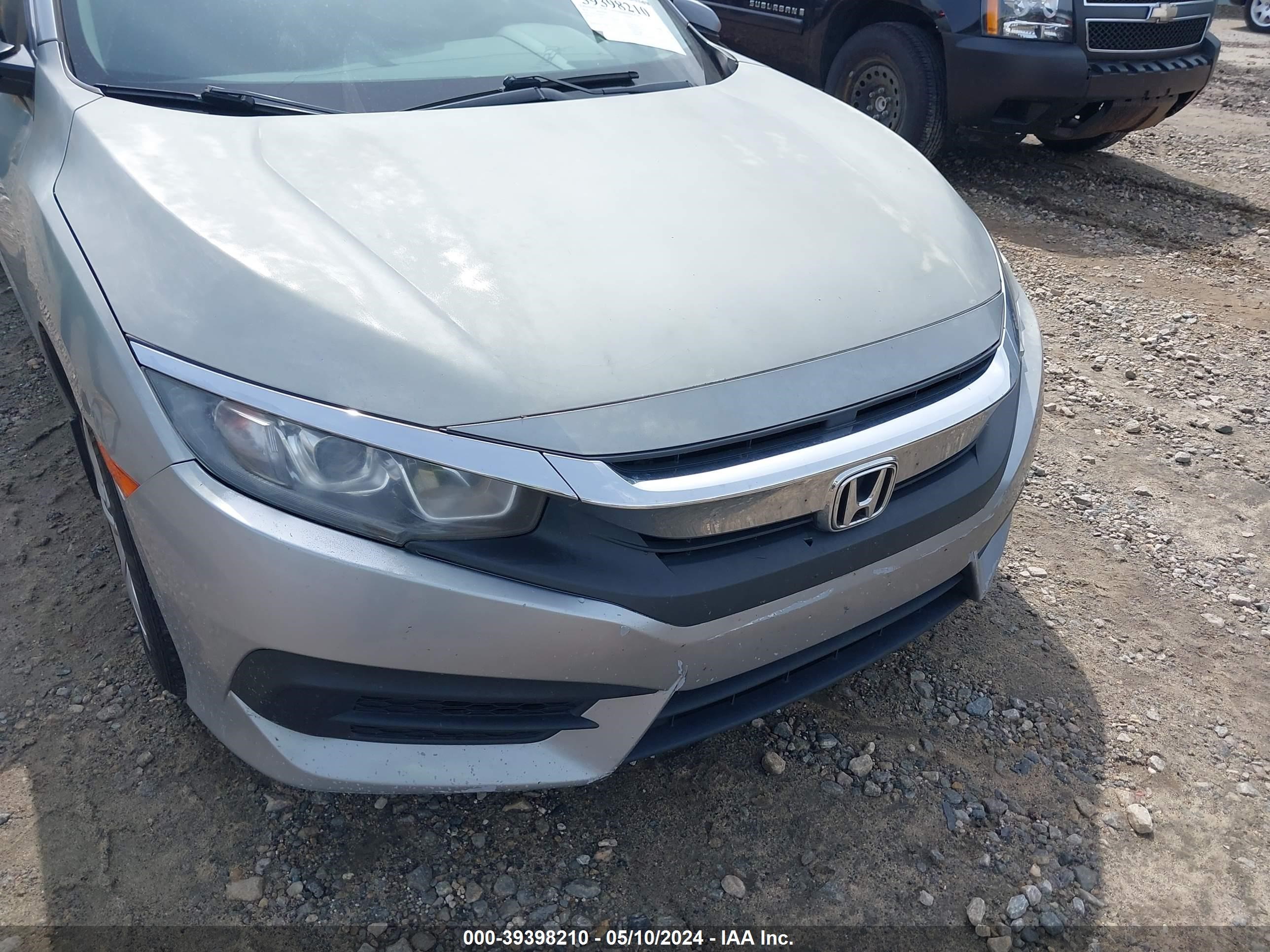 Photo 5 VIN: 19XFC2F58JE011157 - HONDA CIVIC 