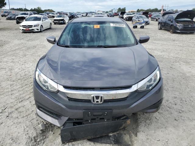 Photo 4 VIN: 19XFC2F58JE209799 - HONDA CIVIC LX 