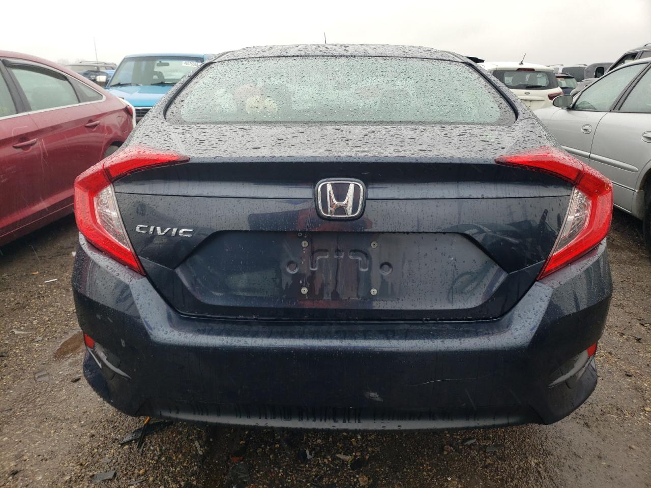 Photo 5 VIN: 19XFC2F5XGE033685 - HONDA CIVIC 