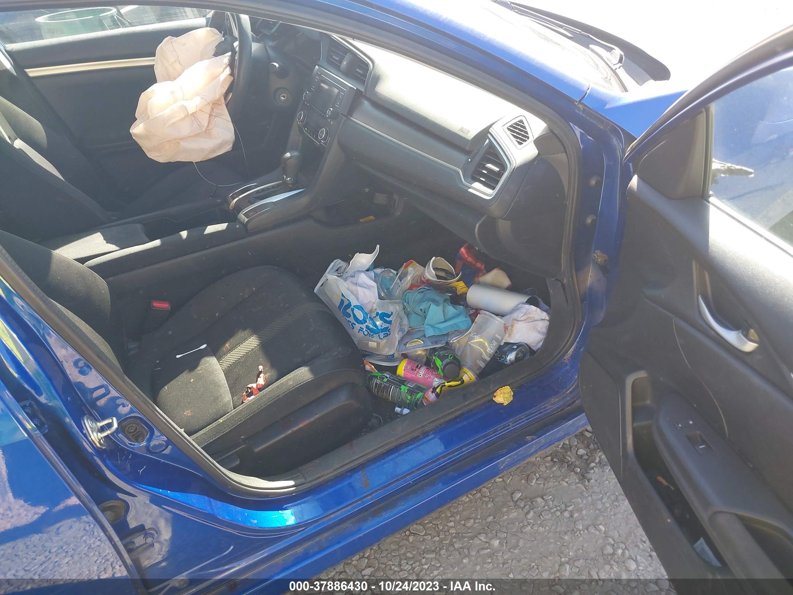 Photo 4 VIN: 19XFC2F5XGE040118 - HONDA CIVIC 