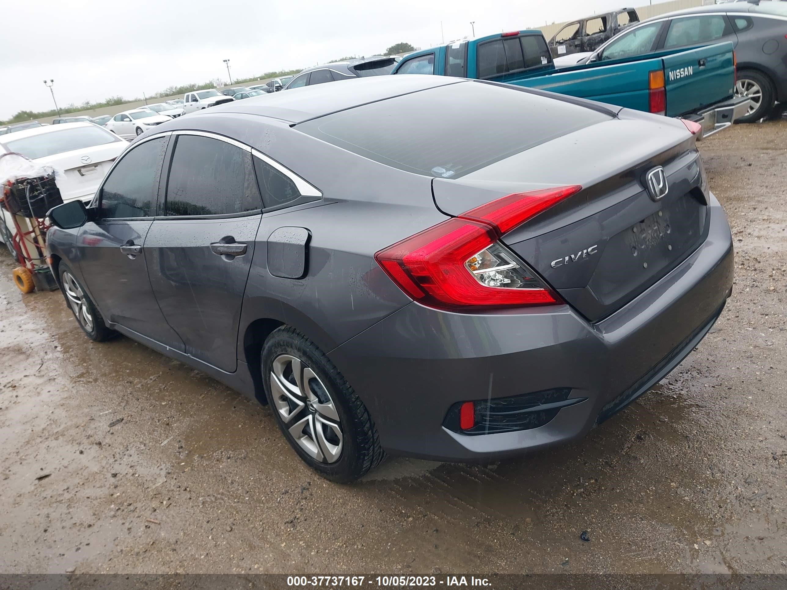 Photo 2 VIN: 19XFC2F5XGE066962 - HONDA CIVIC 