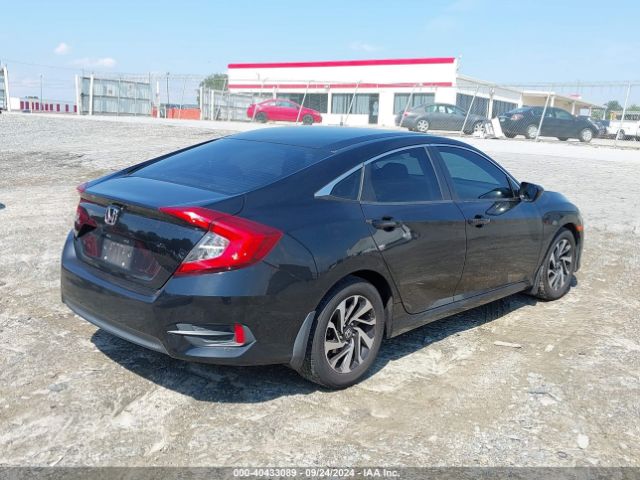 Photo 3 VIN: 19XFC2F5XGE091067 - HONDA CIVIC 