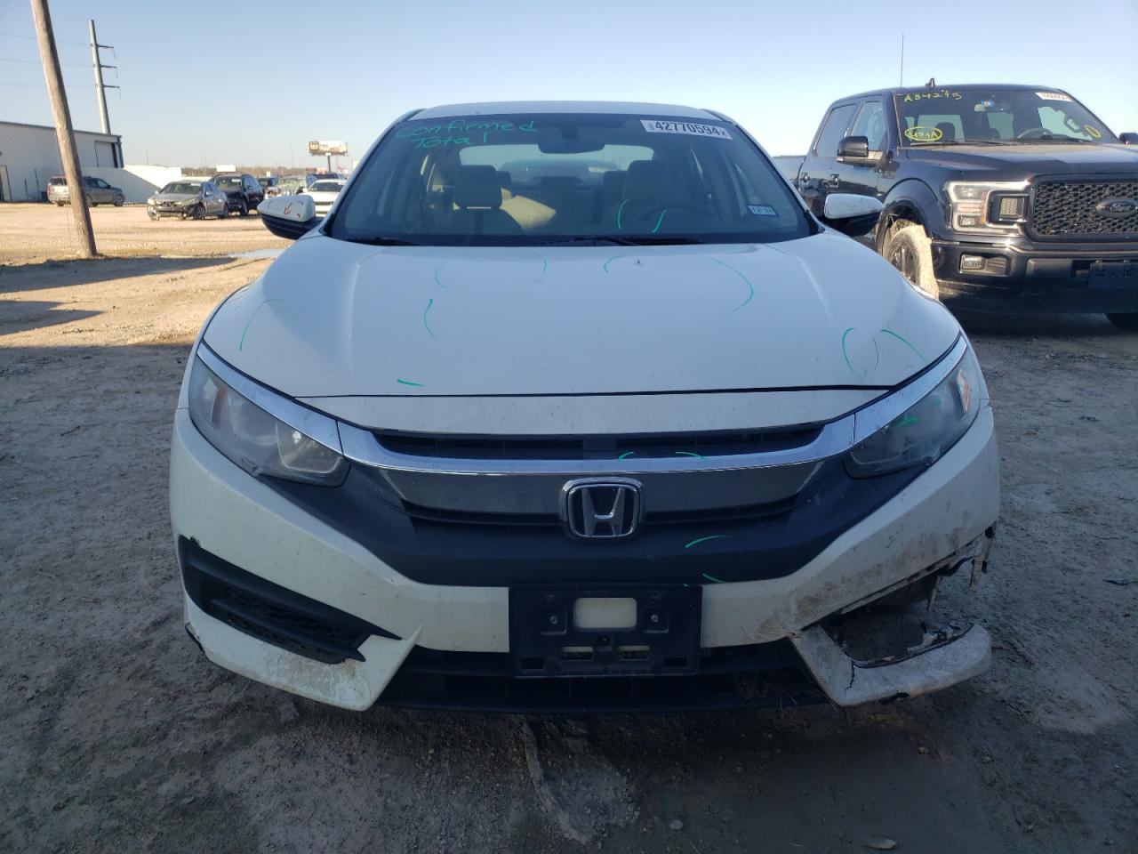 Photo 4 VIN: 19XFC2F5XHE049208 - HONDA CIVIC 