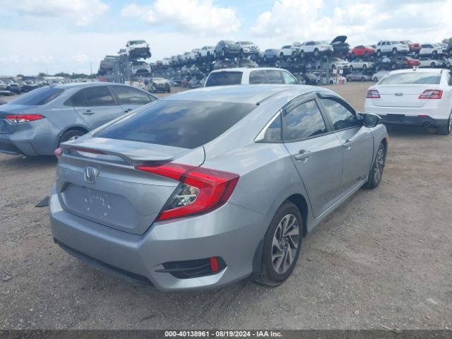 Photo 3 VIN: 19XFC2F5XHE055056 - HONDA CIVIC 