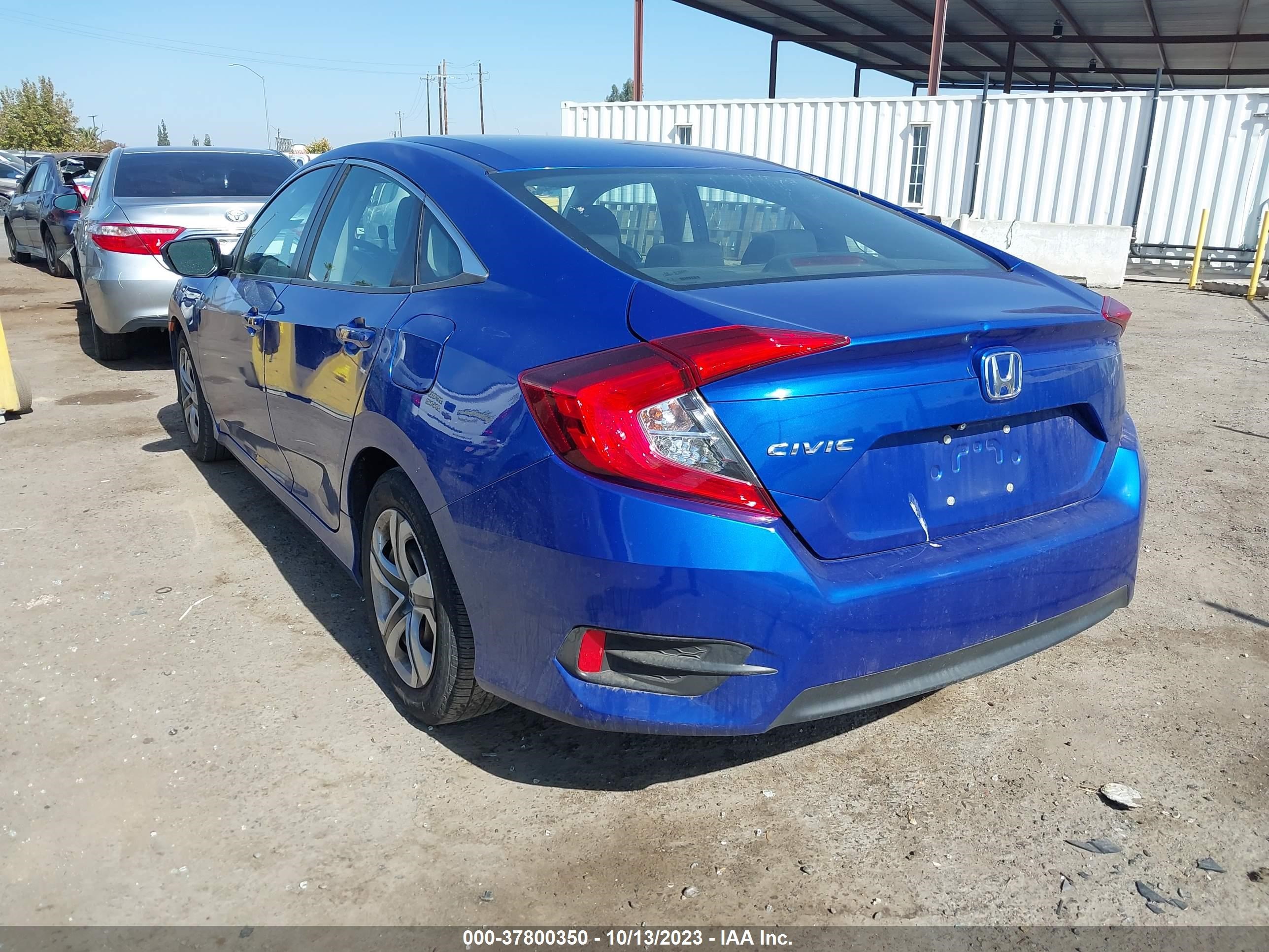 Photo 2 VIN: 19XFC2F5XHE212195 - HONDA CIVIC 