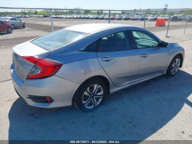 Photo 3 VIN: 19XFC2F5XHE217445 - HONDA CIVIC 