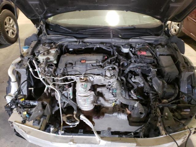 Photo 6 VIN: 19XFC2F5XJE000273 - HONDA CIVIC LX 