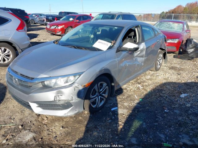 Photo 1 VIN: 19XFC2F5XJE008695 - HONDA CIVIC 