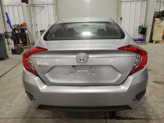 Photo 5 VIN: 19XFC2F5XJE018613 - HONDA CIVIC LX 