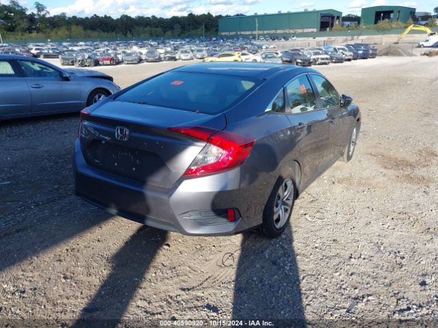 Photo 3 VIN: 19XFC2F5XJE032589 - HONDA CIVIC 