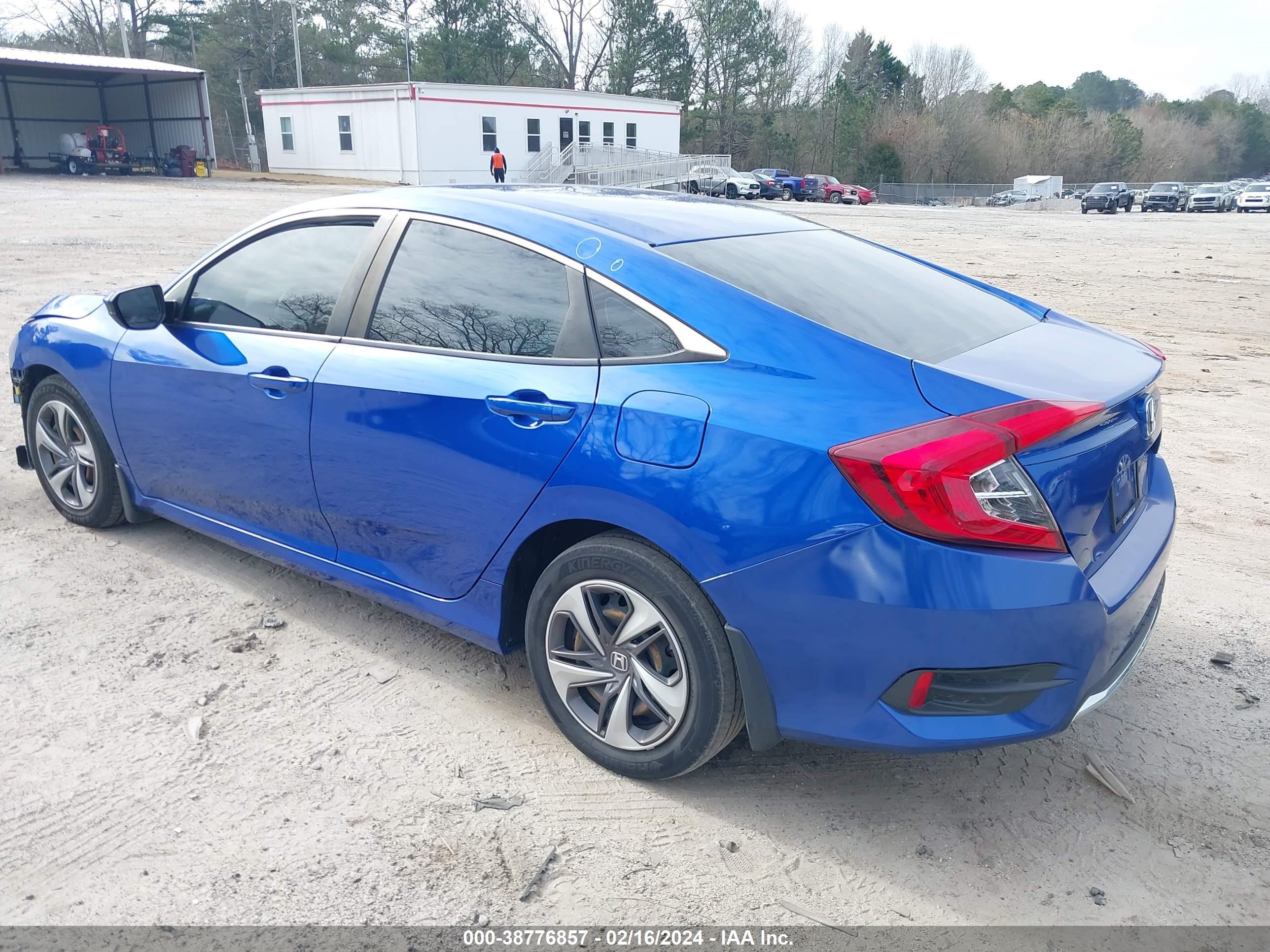 Photo 2 VIN: 19XFC2F61LE009259 - HONDA CIVIC 