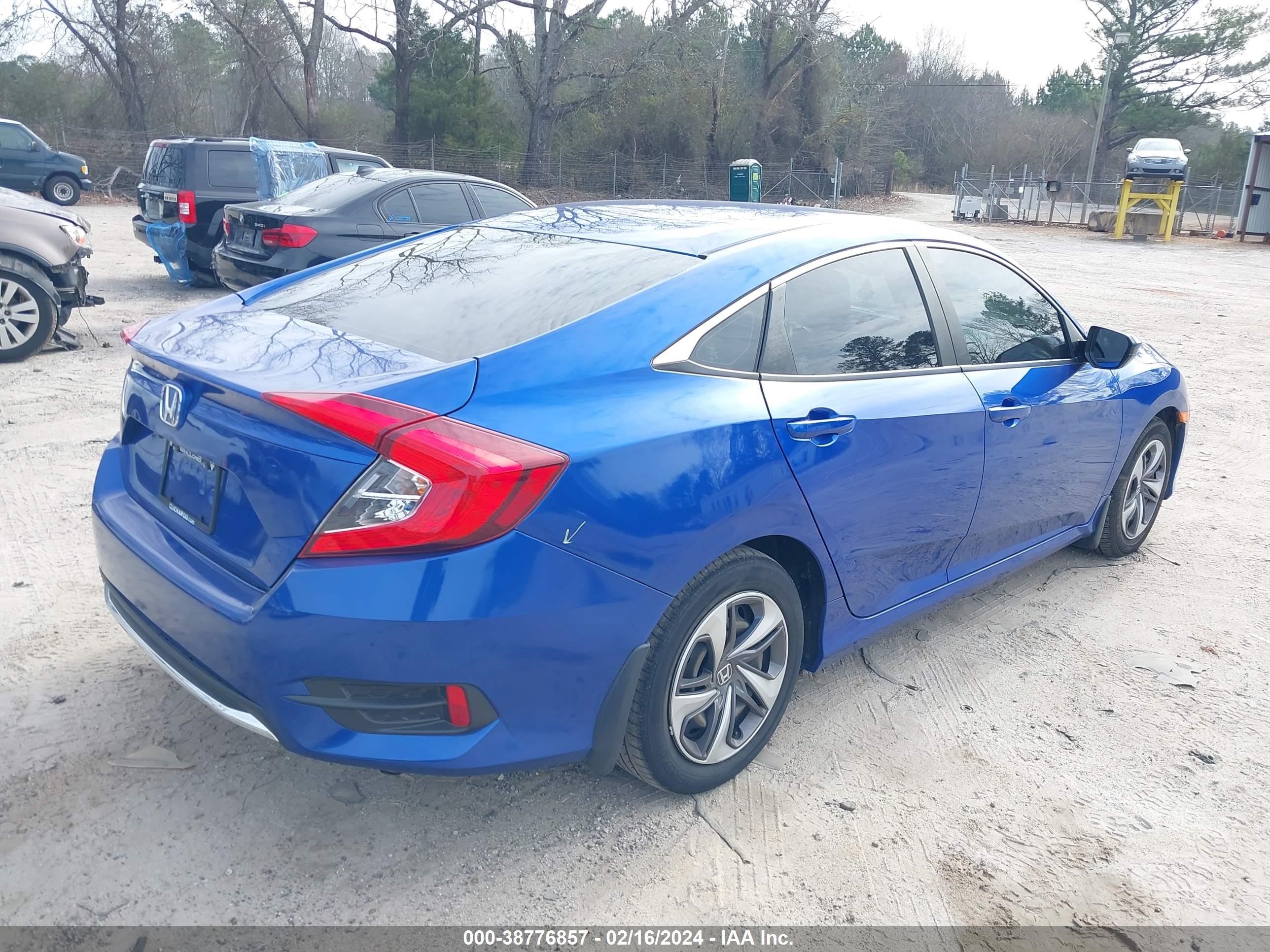 Photo 3 VIN: 19XFC2F61LE009259 - HONDA CIVIC 