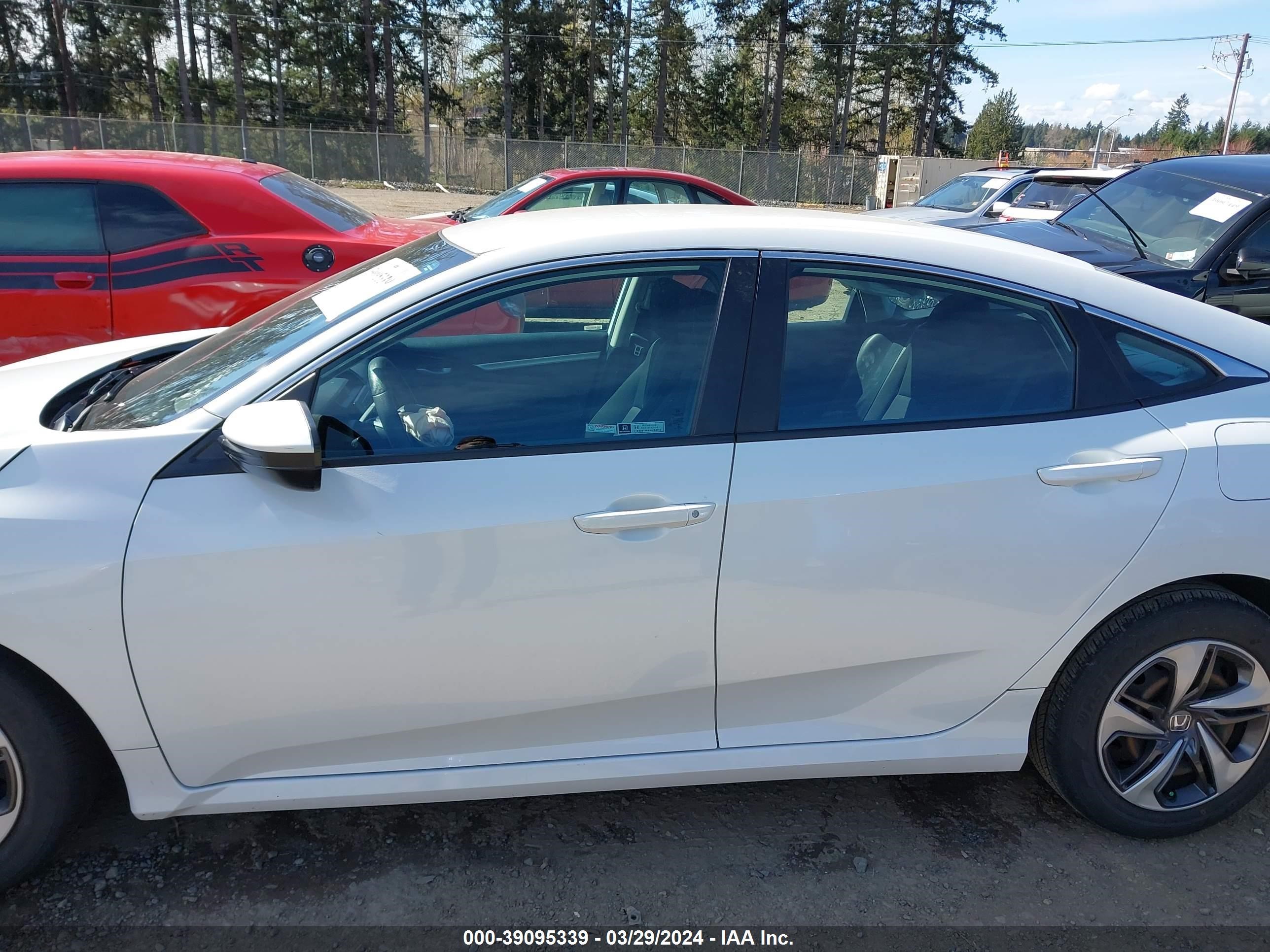 Photo 13 VIN: 19XFC2F63KE208117 - HONDA CIVIC 