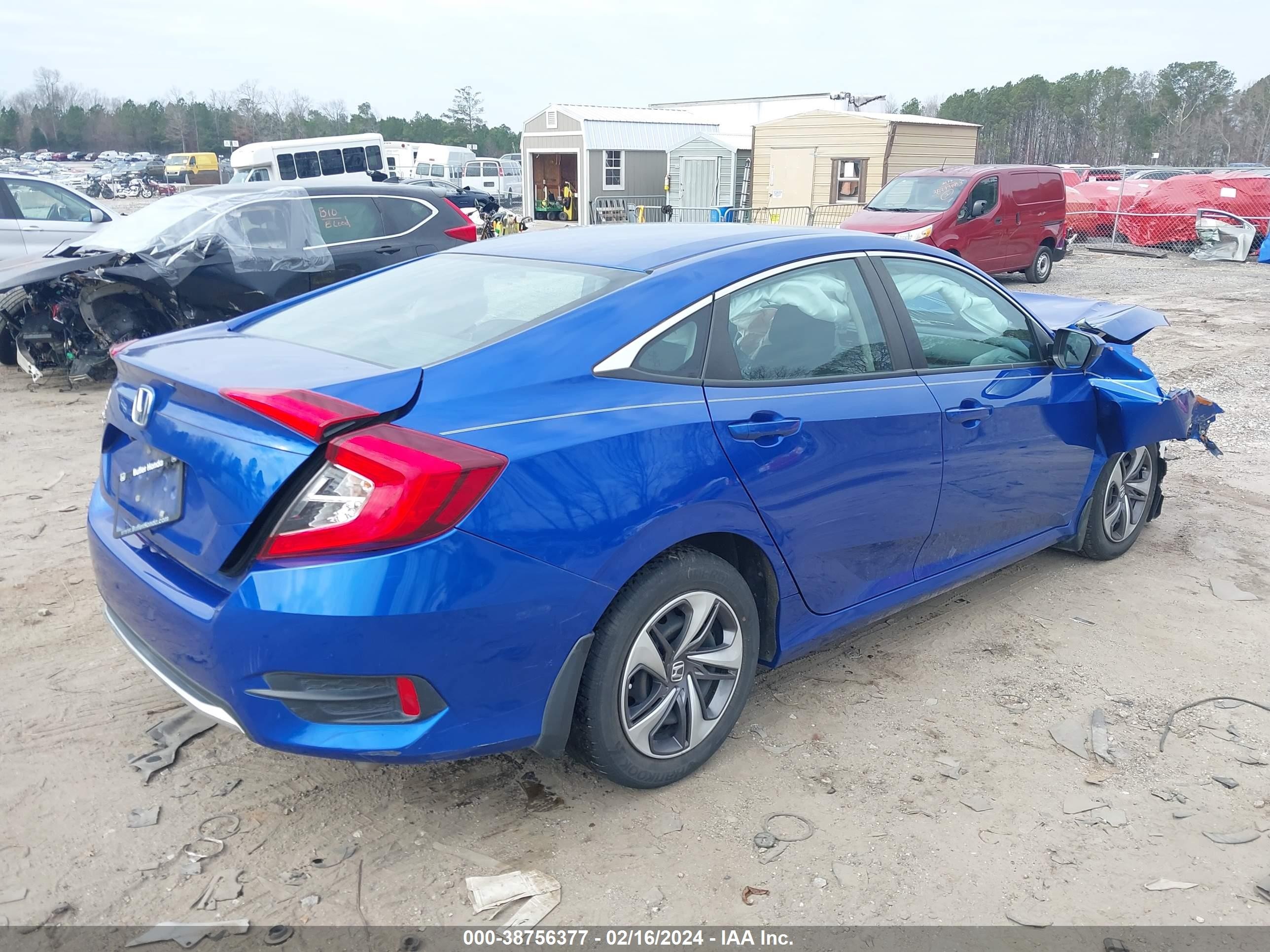 Photo 3 VIN: 19XFC2F63LE013670 - HONDA CIVIC 