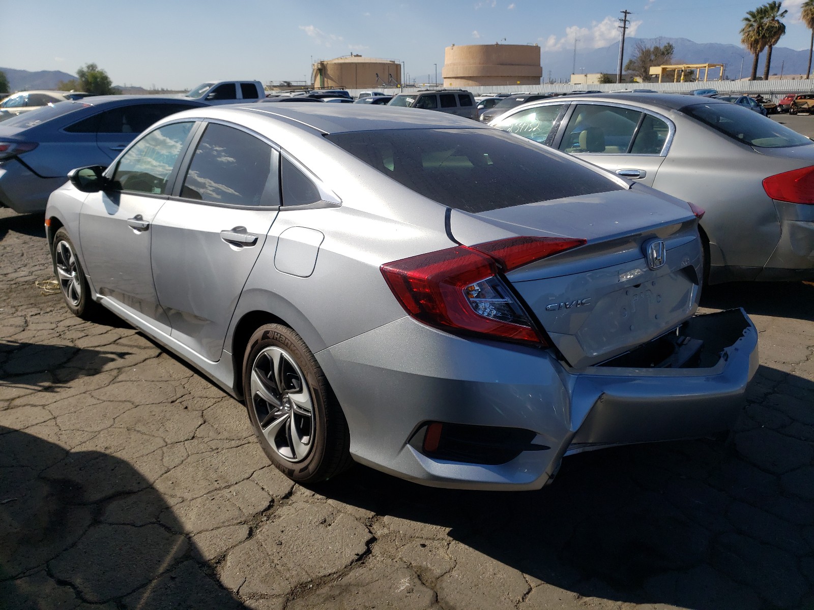 Photo 2 VIN: 19XFC2F63LE205249 - HONDA CIVIC LX 