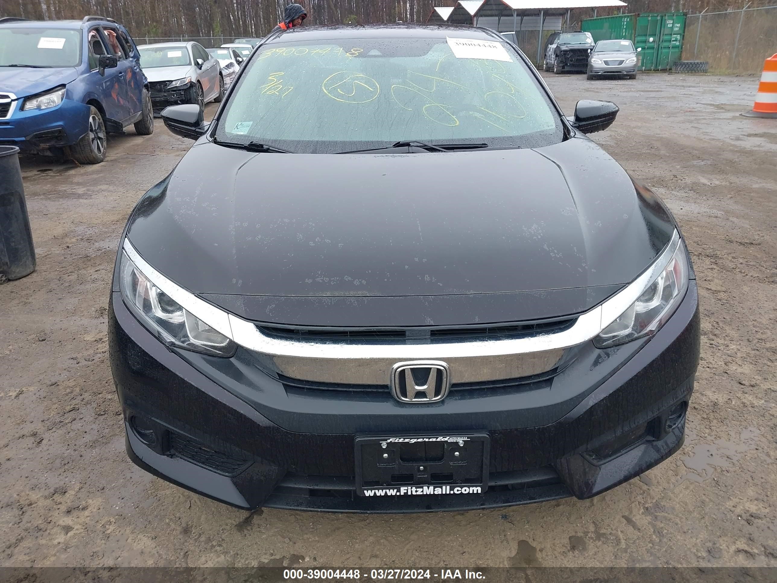 Photo 11 VIN: 19XFC2F65JE001680 - HONDA CIVIC 