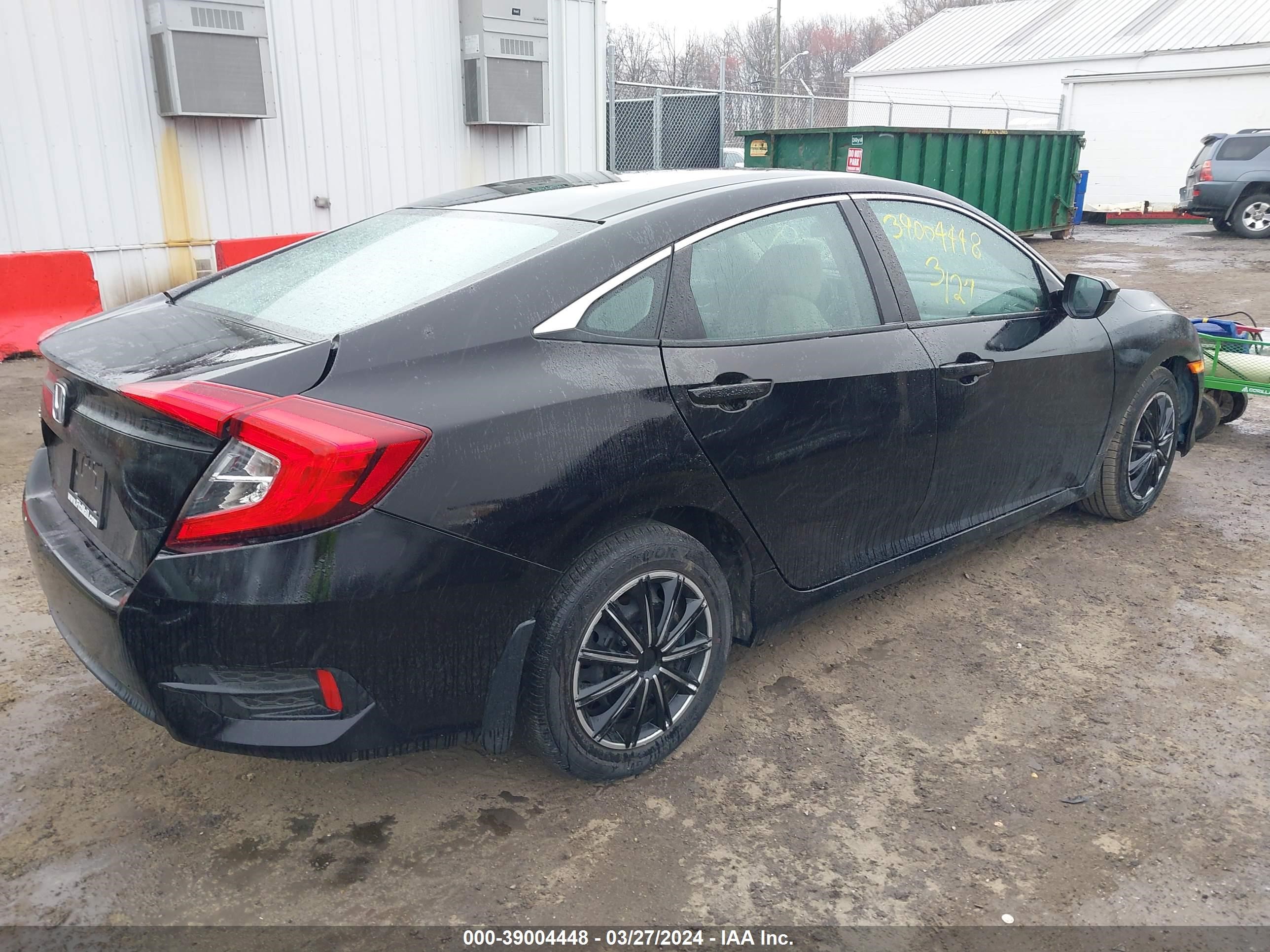 Photo 3 VIN: 19XFC2F65JE001680 - HONDA CIVIC 