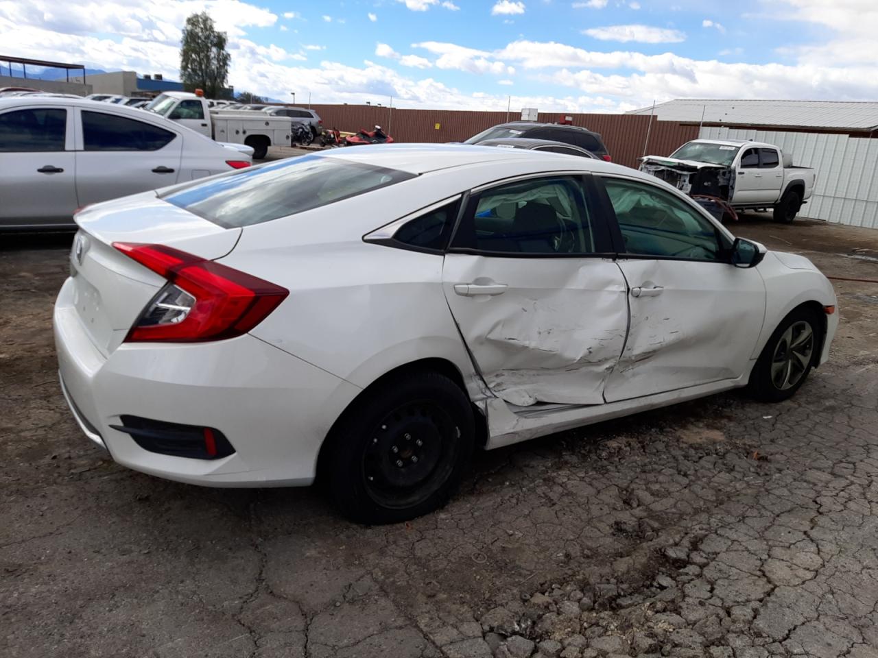 Photo 2 VIN: 19XFC2F66KE032468 - HONDA CIVIC 