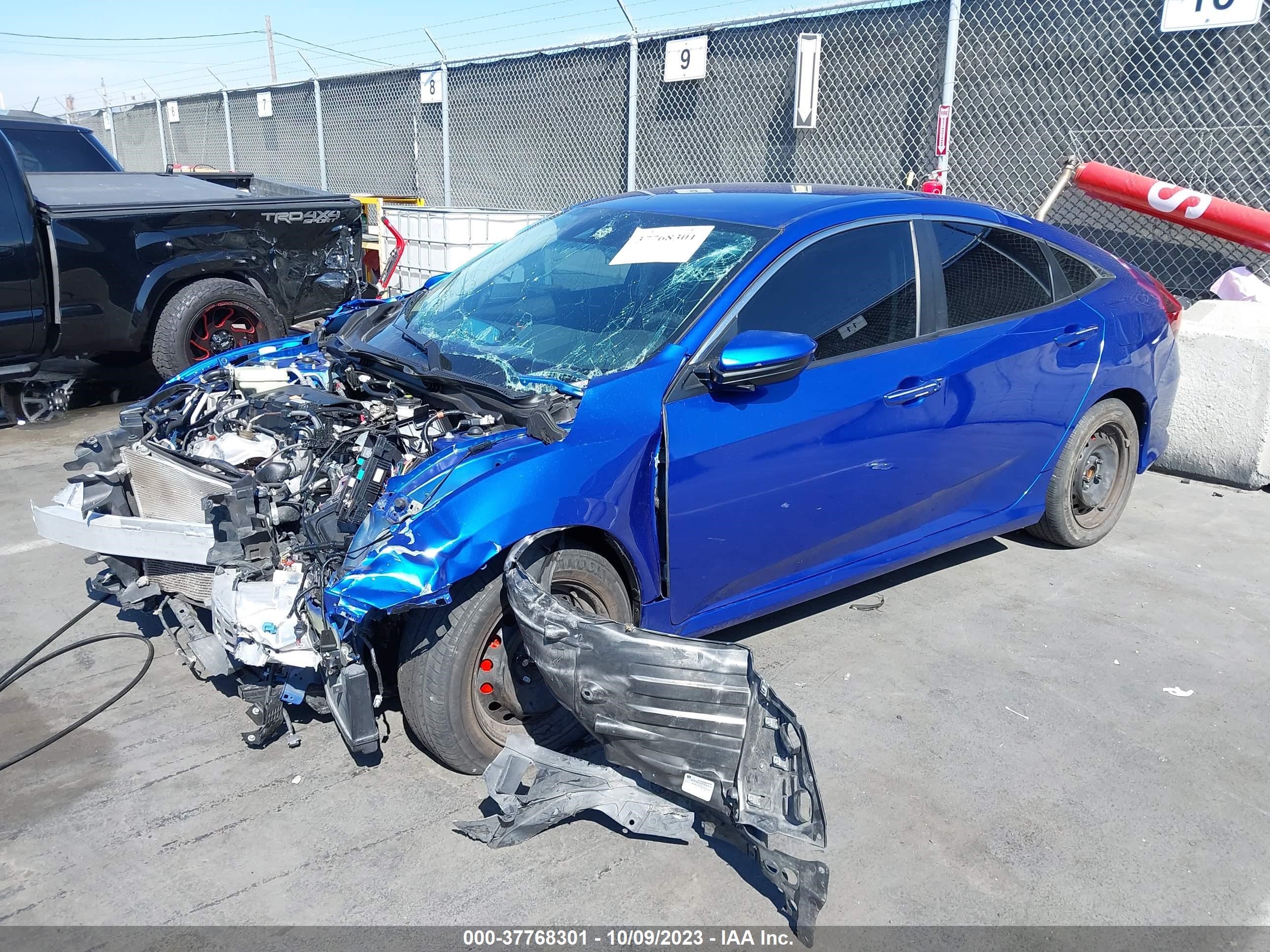 Photo 1 VIN: 19XFC2F68KE211417 - HONDA CIVIC 