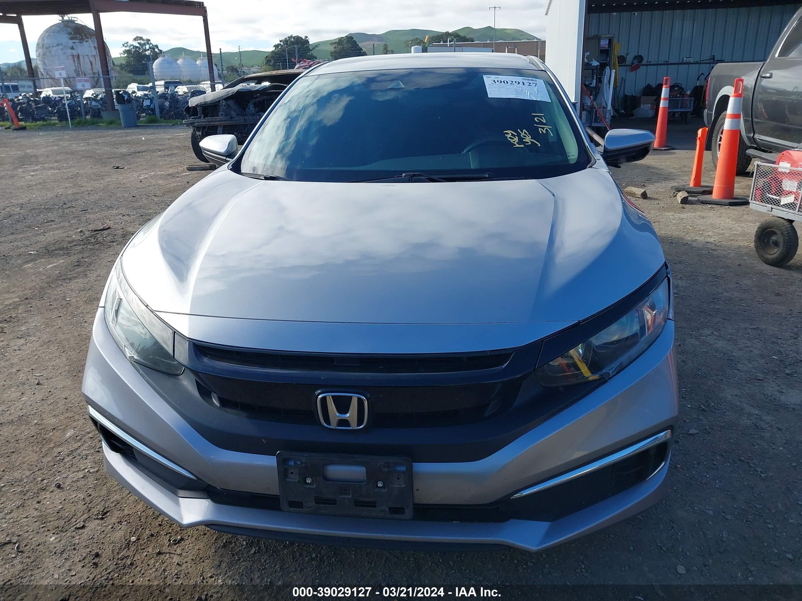 Photo 11 VIN: 19XFC2F6XKE208213 - HONDA CIVIC 