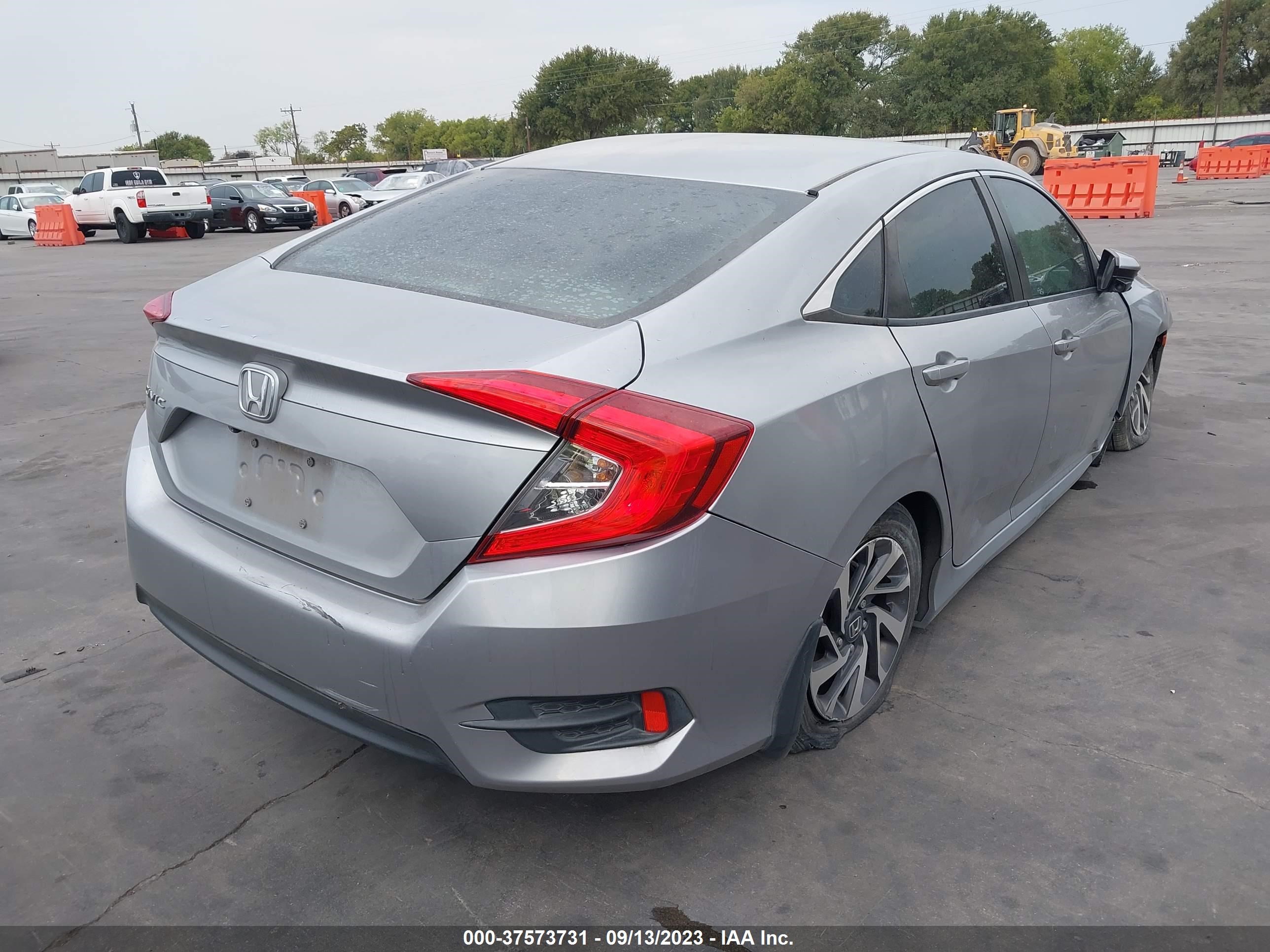 Photo 3 VIN: 19XFC2F70GE027959 - HONDA CIVIC 