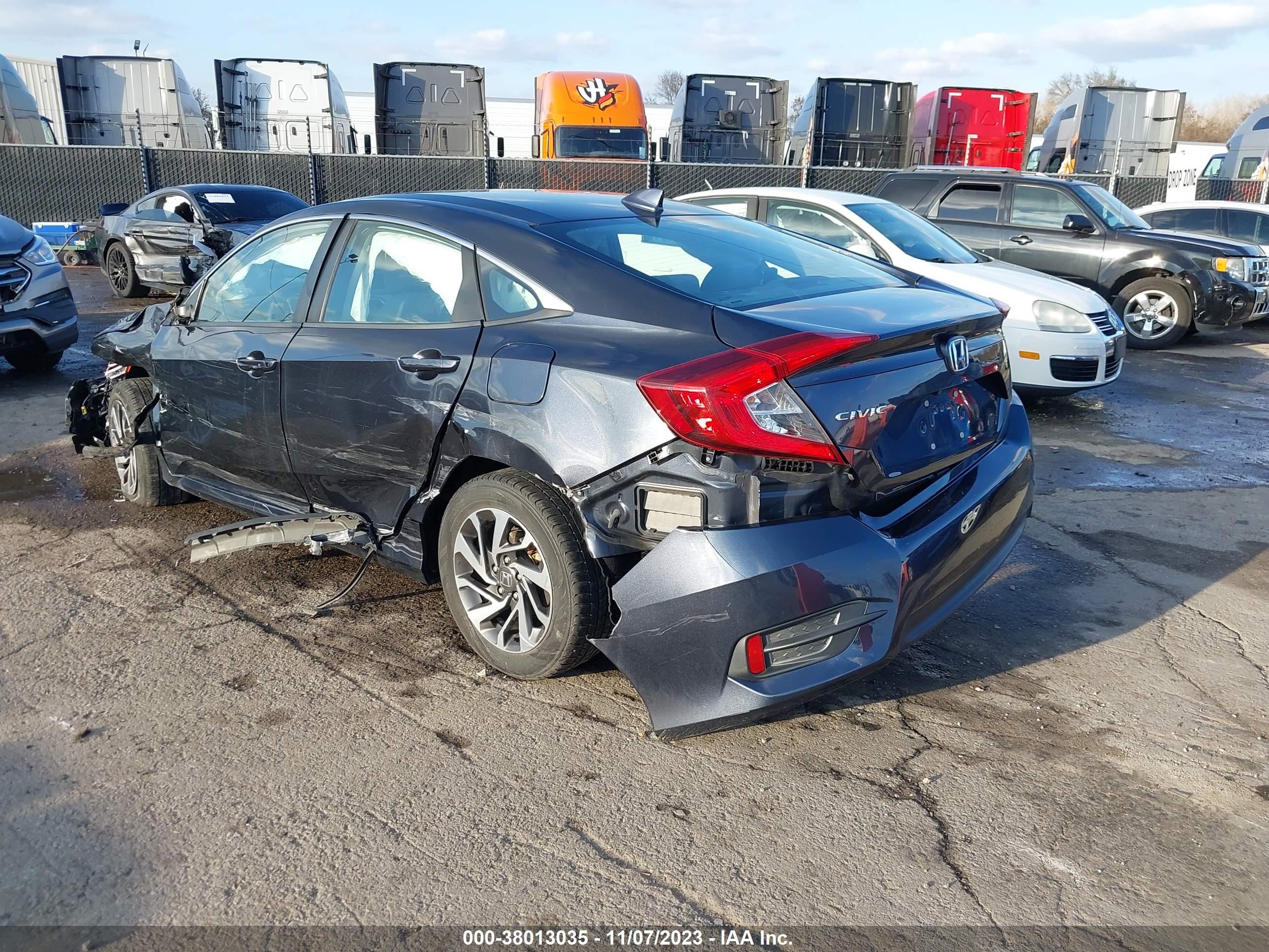 Photo 2 VIN: 19XFC2F70HE217407 - HONDA CIVIC 