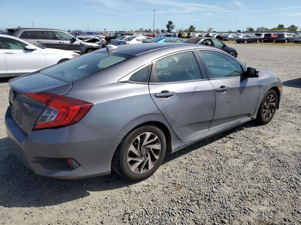 Photo 2 VIN: 19XFC2F72HE218882 - HONDA CIVIC 