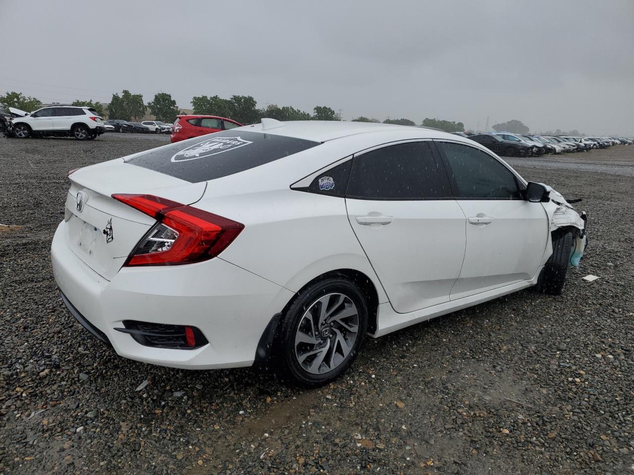 Photo 2 VIN: 19XFC2F72HE222947 - HONDA CIVIC 