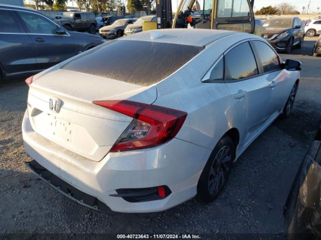 Photo 3 VIN: 19XFC2F72JE208357 - HONDA CIVIC 