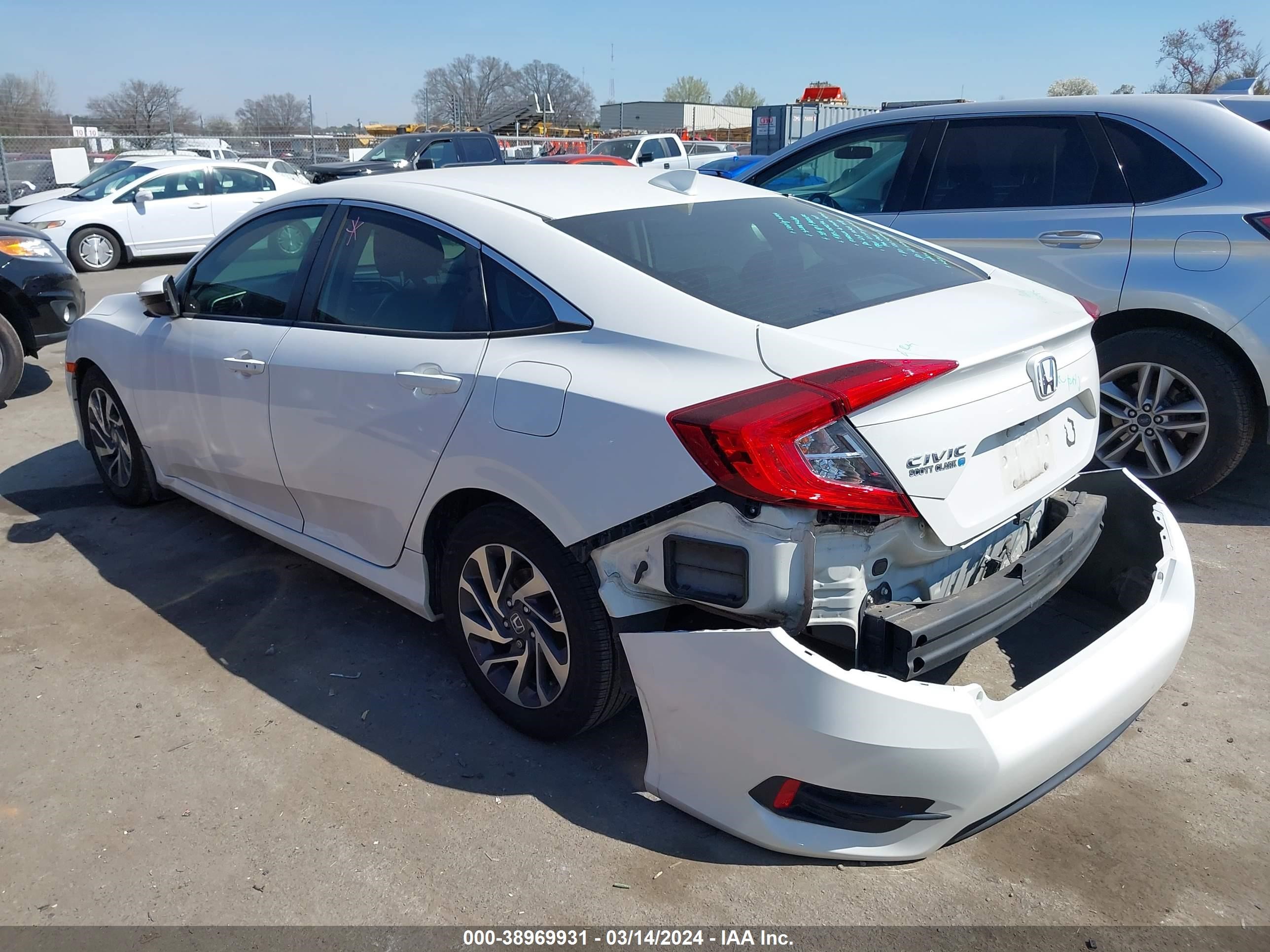 Photo 2 VIN: 19XFC2F73HE062853 - HONDA CIVIC 