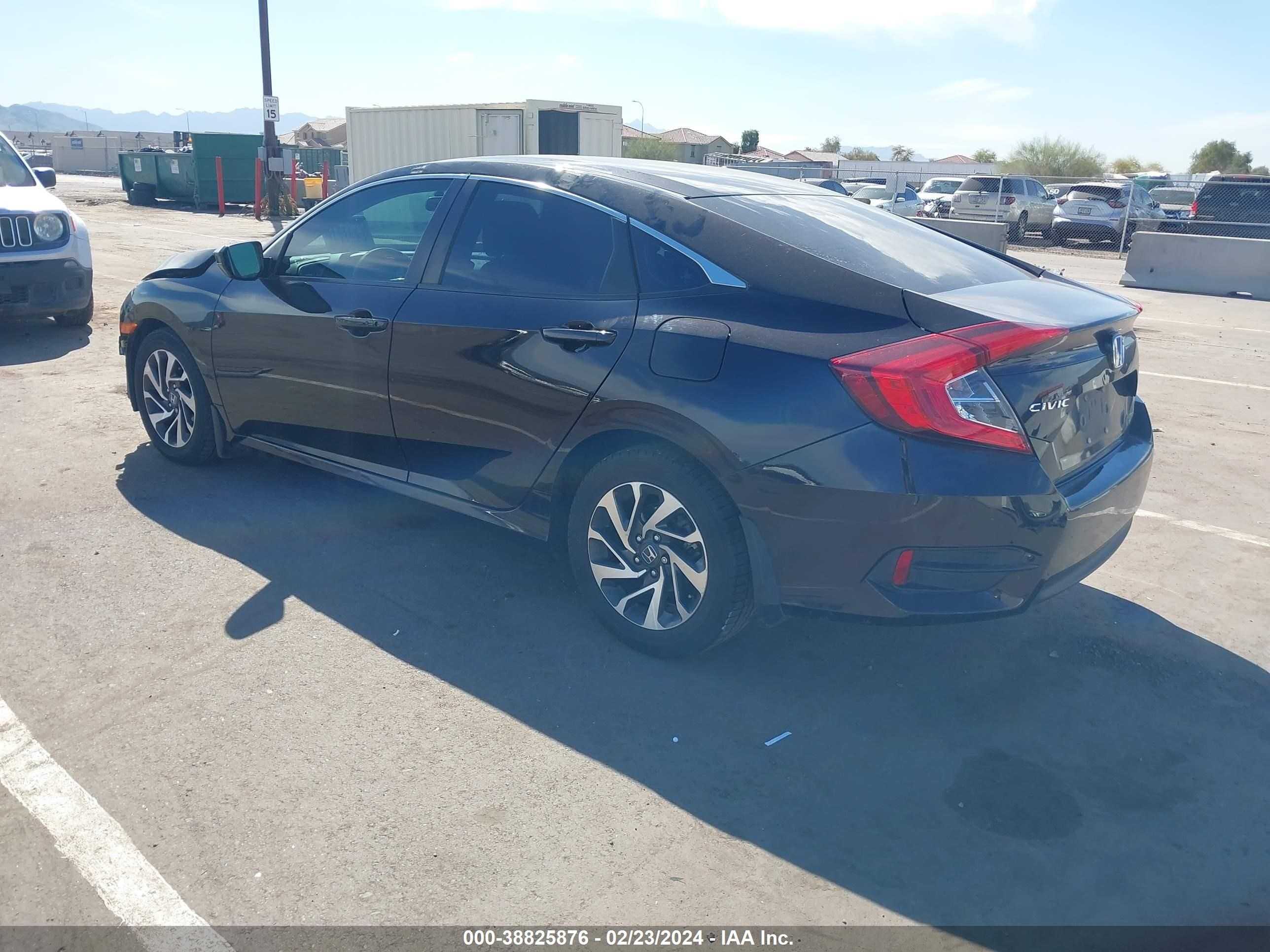 Photo 2 VIN: 19XFC2F74GE079823 - HONDA CIVIC 