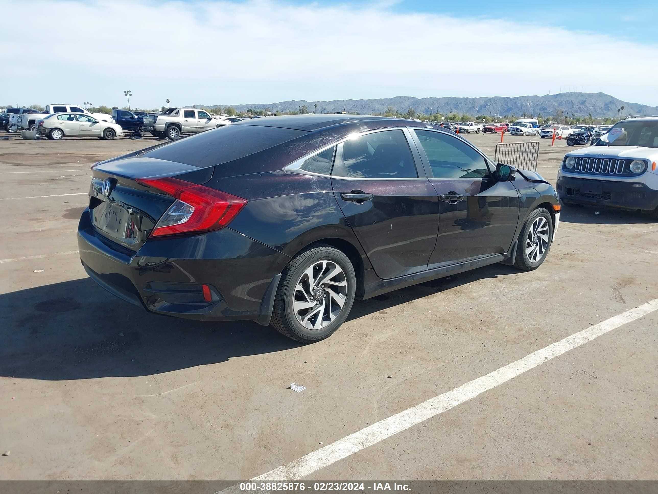 Photo 3 VIN: 19XFC2F74GE079823 - HONDA CIVIC 