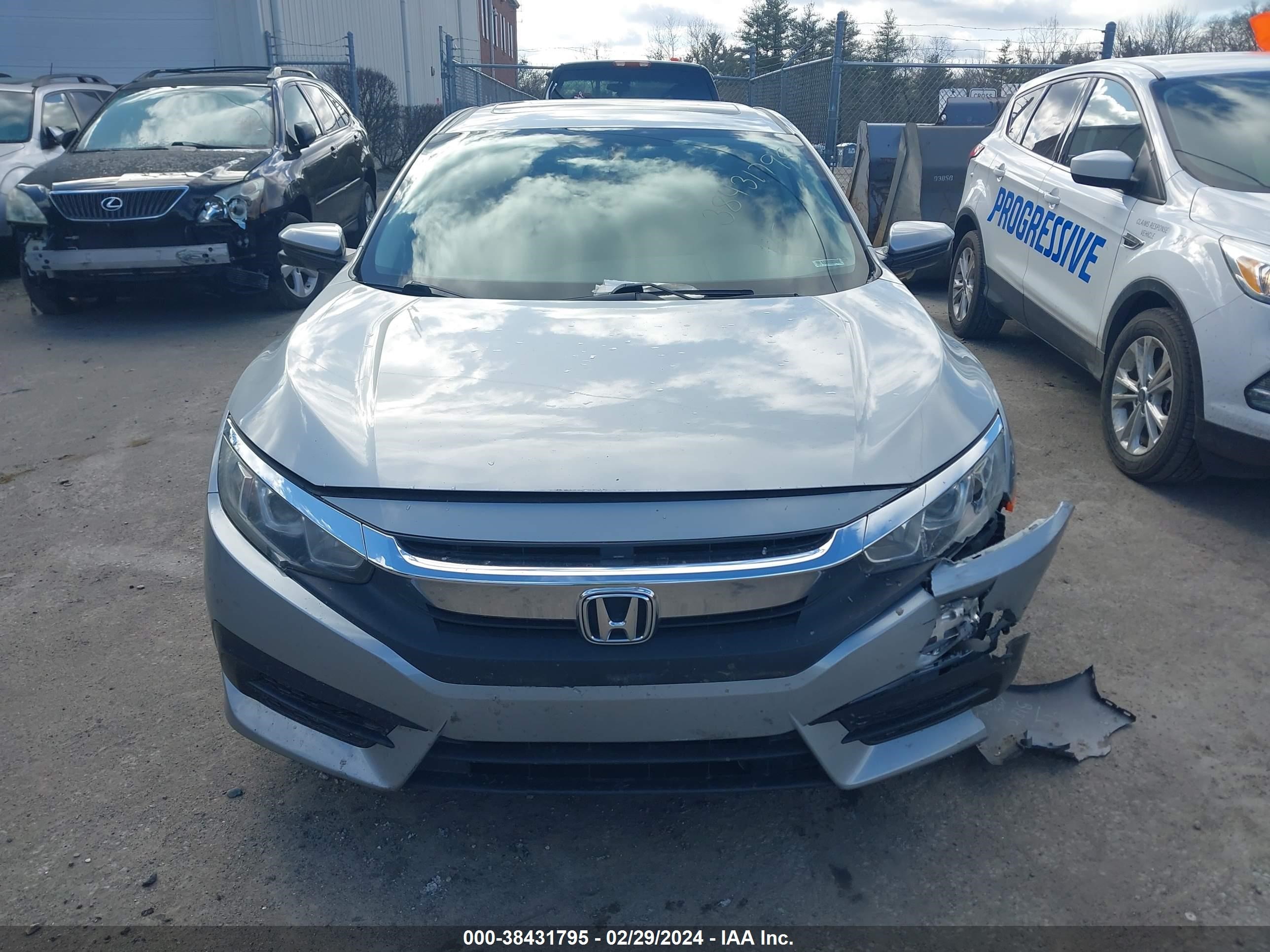 Photo 11 VIN: 19XFC2F74HE001446 - HONDA CIVIC 