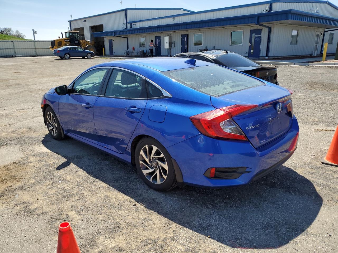 Photo 2 VIN: 19XFC2F75HE029434 - HONDA CIVIC 