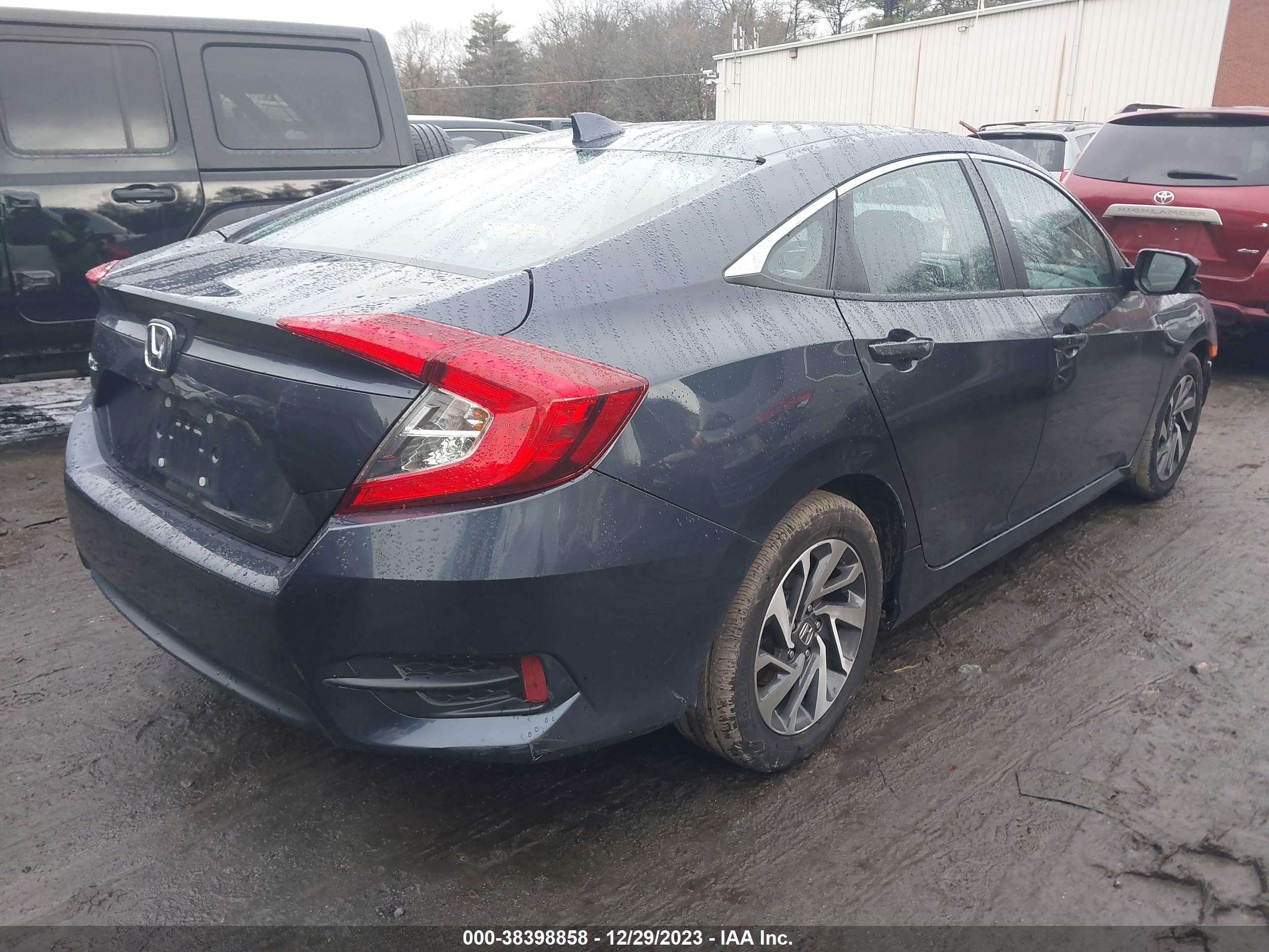 Photo 3 VIN: 19XFC2F75JE202648 - HONDA CIVIC 