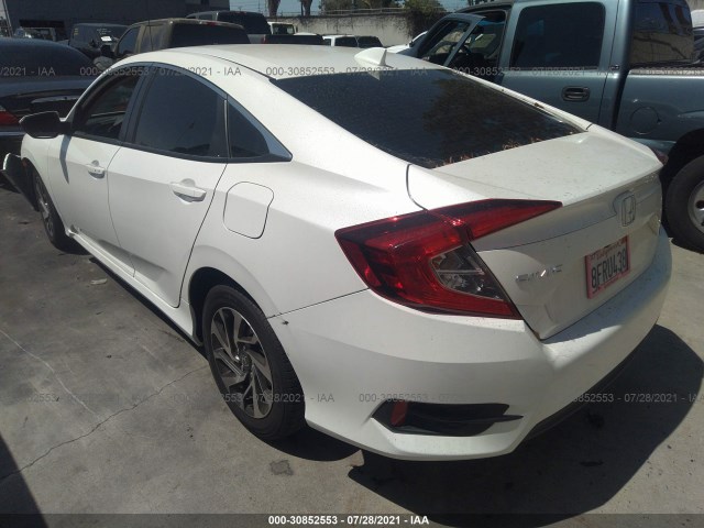 Photo 2 VIN: 19XFC2F76JE207325 - HONDA CIVIC SEDAN 