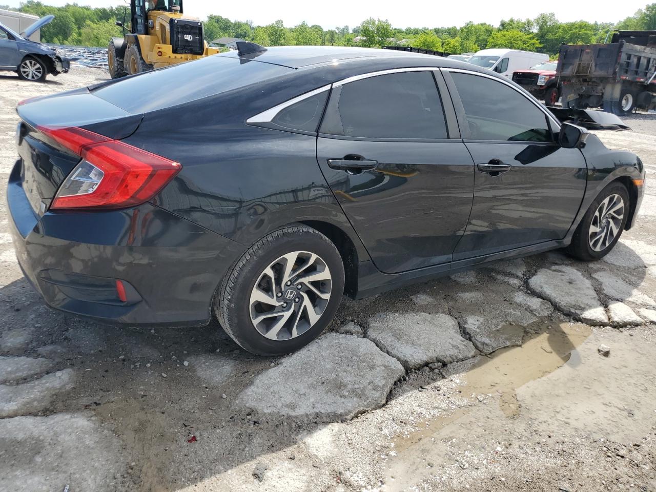 Photo 2 VIN: 19XFC2F77HE018404 - HONDA CIVIC 