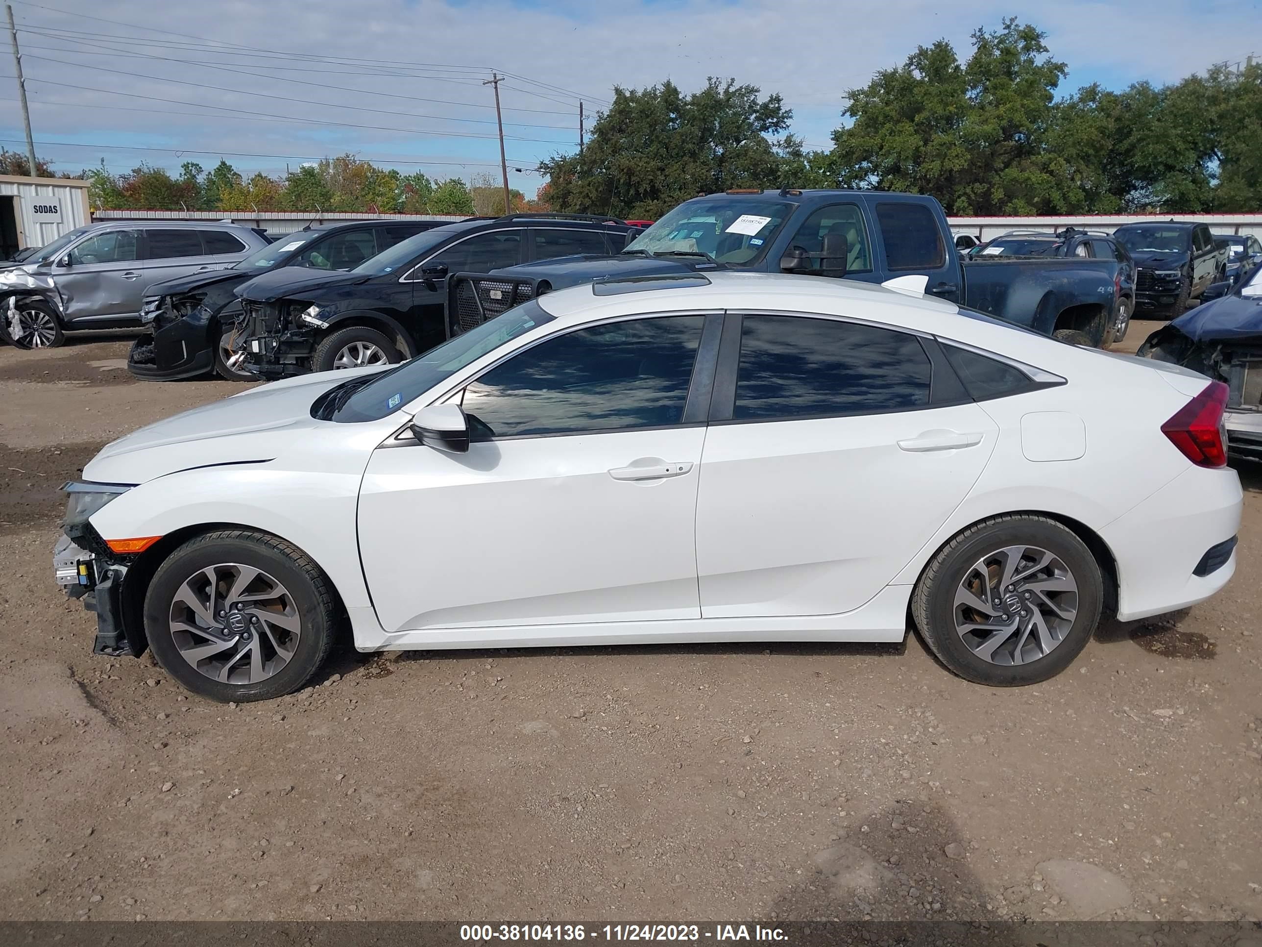 Photo 14 VIN: 19XFC2F77JE025844 - HONDA CIVIC 