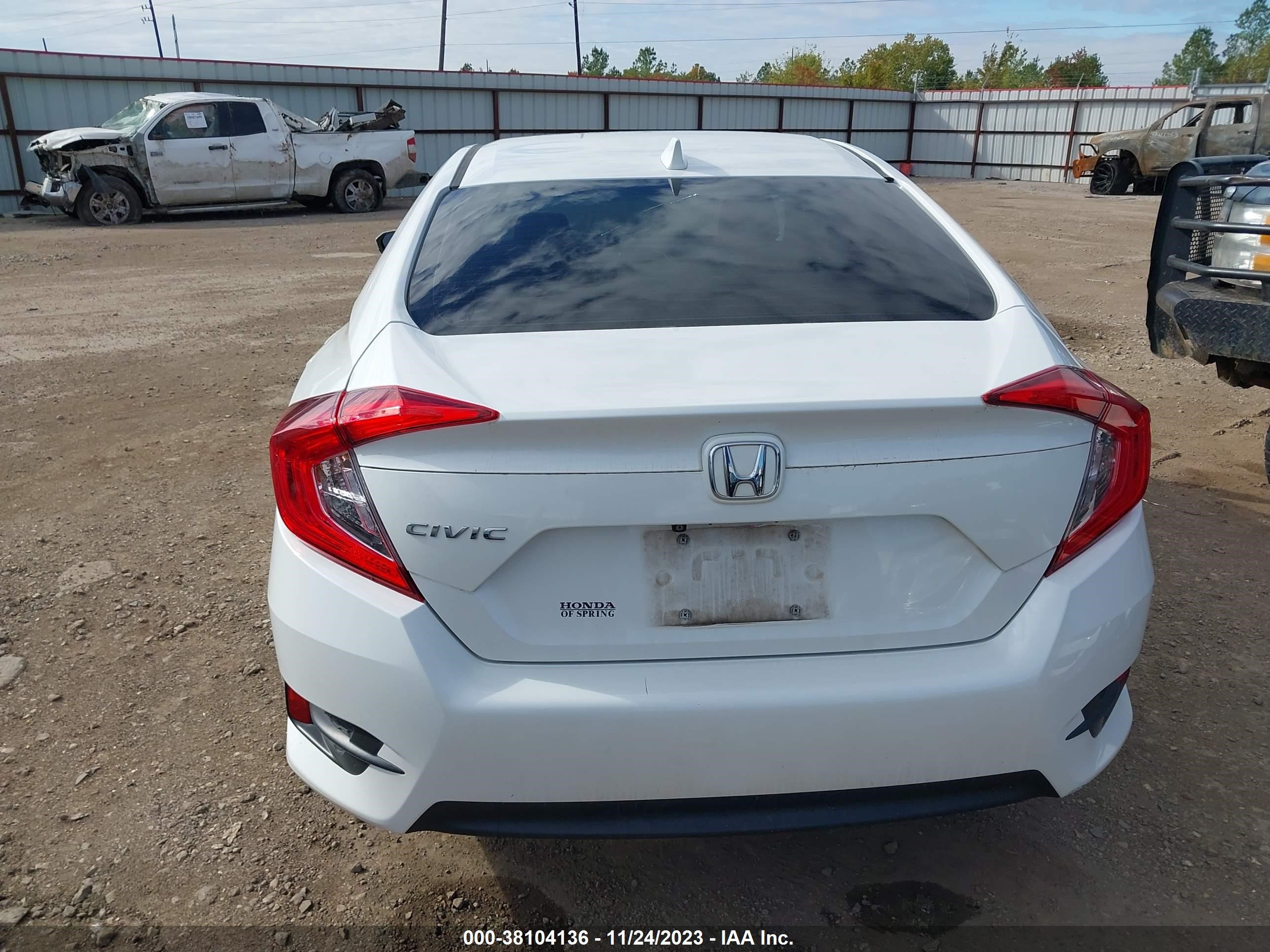 Photo 16 VIN: 19XFC2F77JE025844 - HONDA CIVIC 